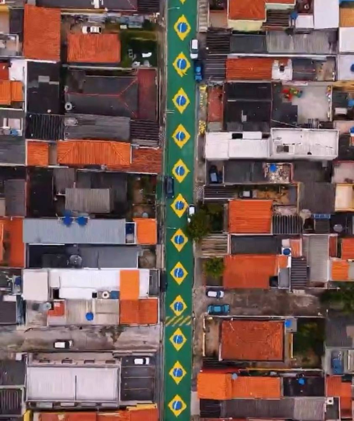 Brazilian neighborhoods pulse with World Cup passion