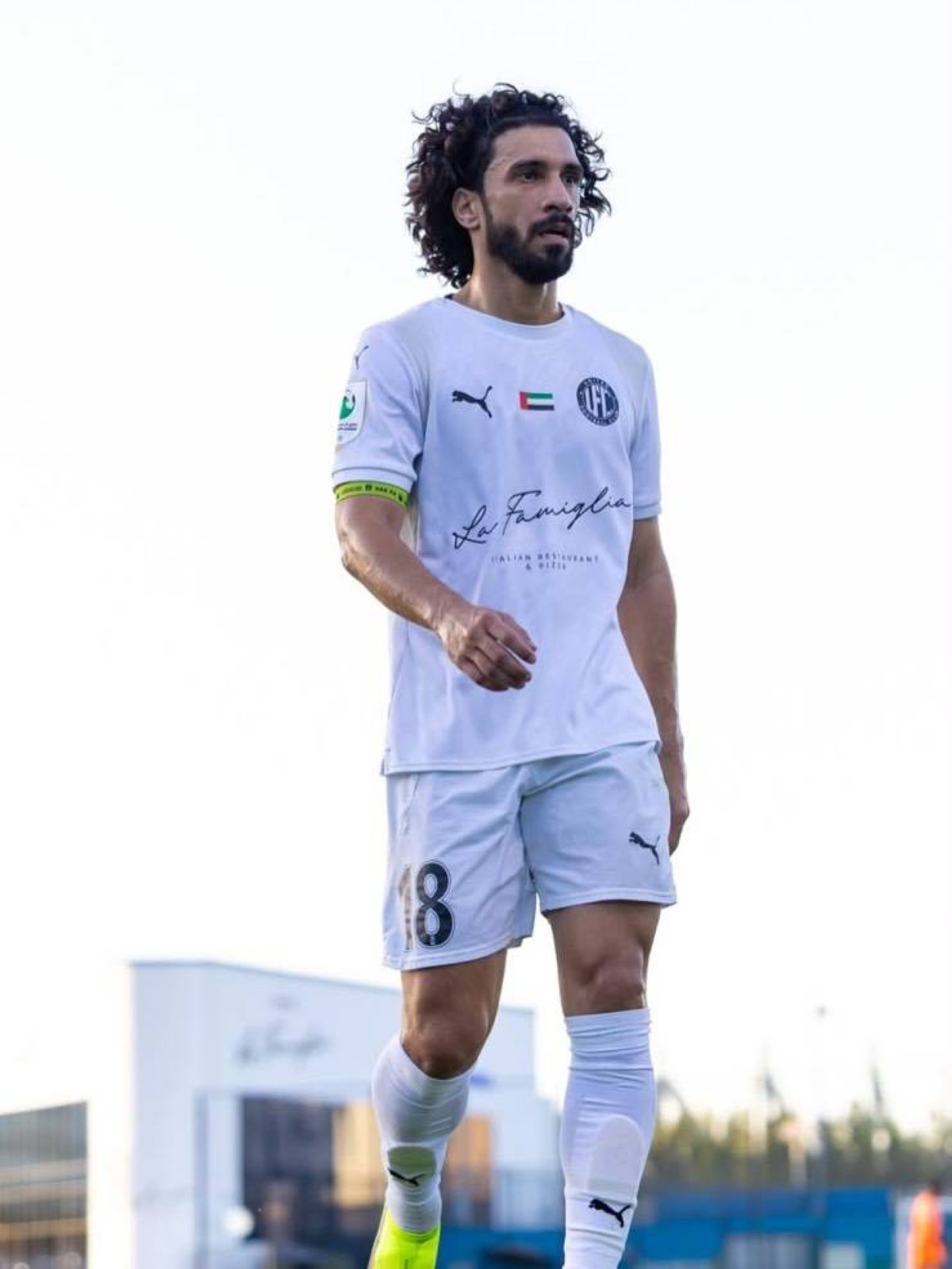 طارق أحمد يودع يونايتد بعد إنجاز الصعود التاريخي
