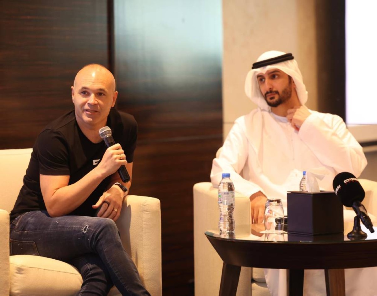 إنييستا يطلق أكاديميته الكروية في دبي سبتمبر المقبل