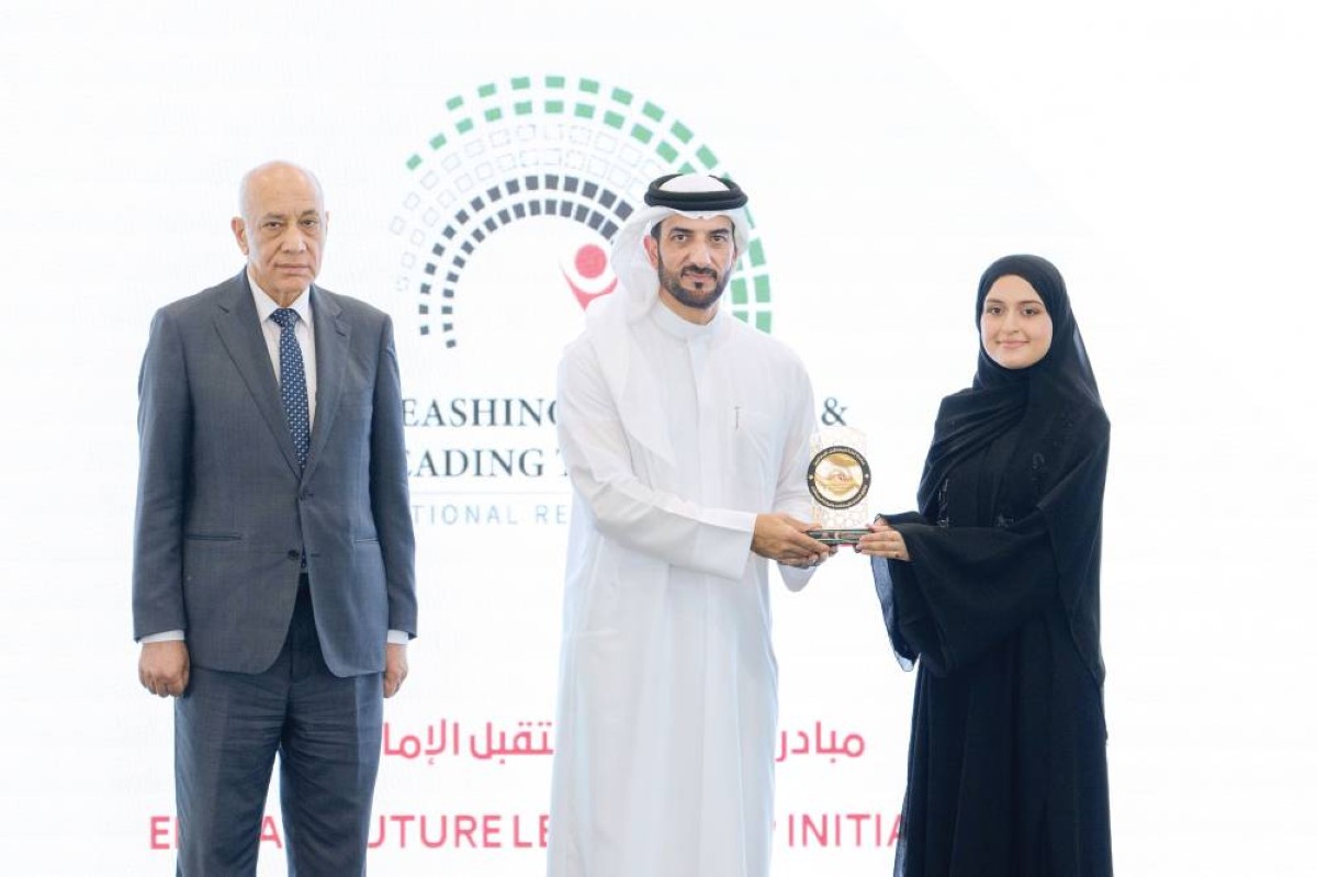 سلطان بن أحمد يحضر تخريج «قادة المستقبل الإماراتيين» في جامعة الشارقة