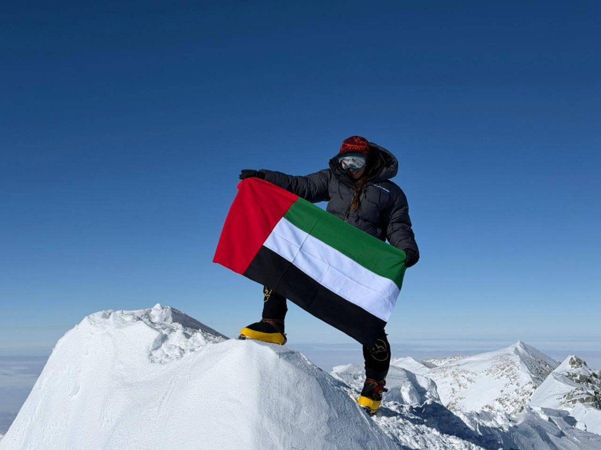 فاطمة العوضي لـ«البيان»: مصافحة رئيس الدولة وسام على صدري.. والإنجاز يصنع بالتخطيط والحكمة والاجتهاد