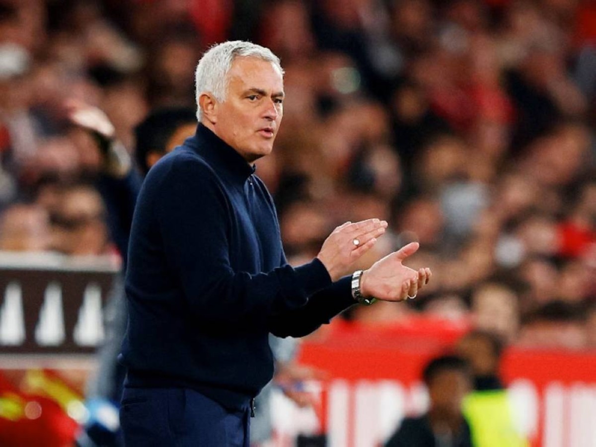 مورينيو يقود ريال مدريد حتى 2029