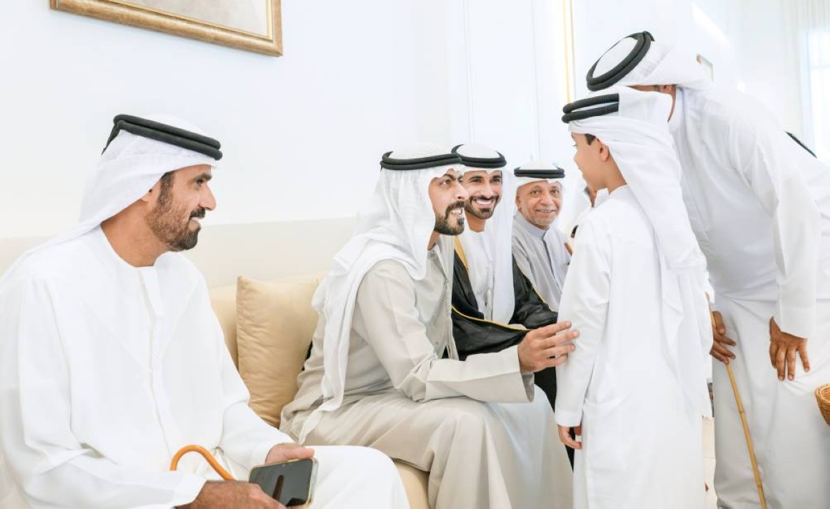 خليفة بن طحنون خلال حفل الاستقبال