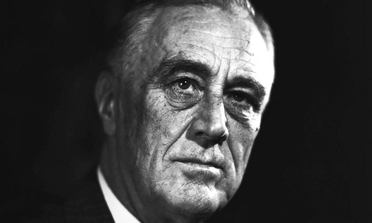 1940 -  الرئيس الأمريكي فرانكلين روزفلت يجمّد أرصدة فرنسا وألمانيا.