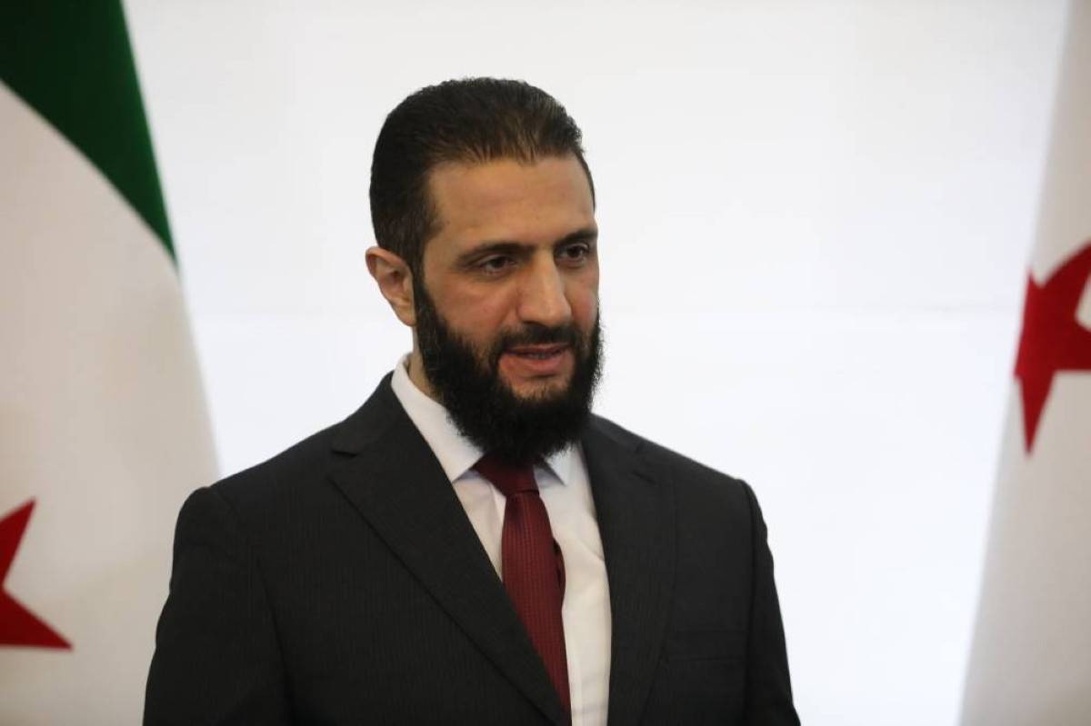 الشرع ينفي التدخل في لبنان ويتمسك بنأي النفس