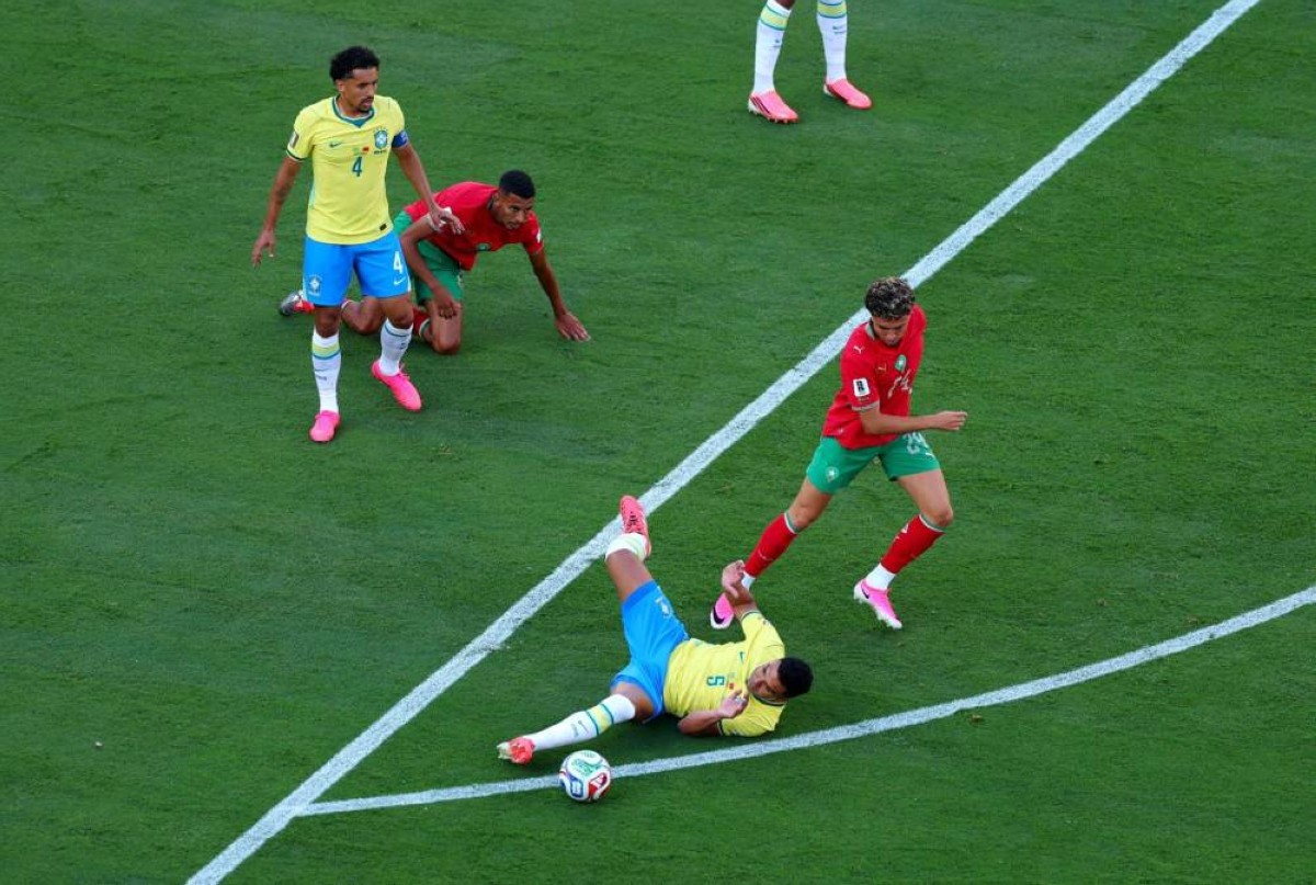 منتخب المغرب يفرض شخصيته ويكشف مشاكل البرازيل