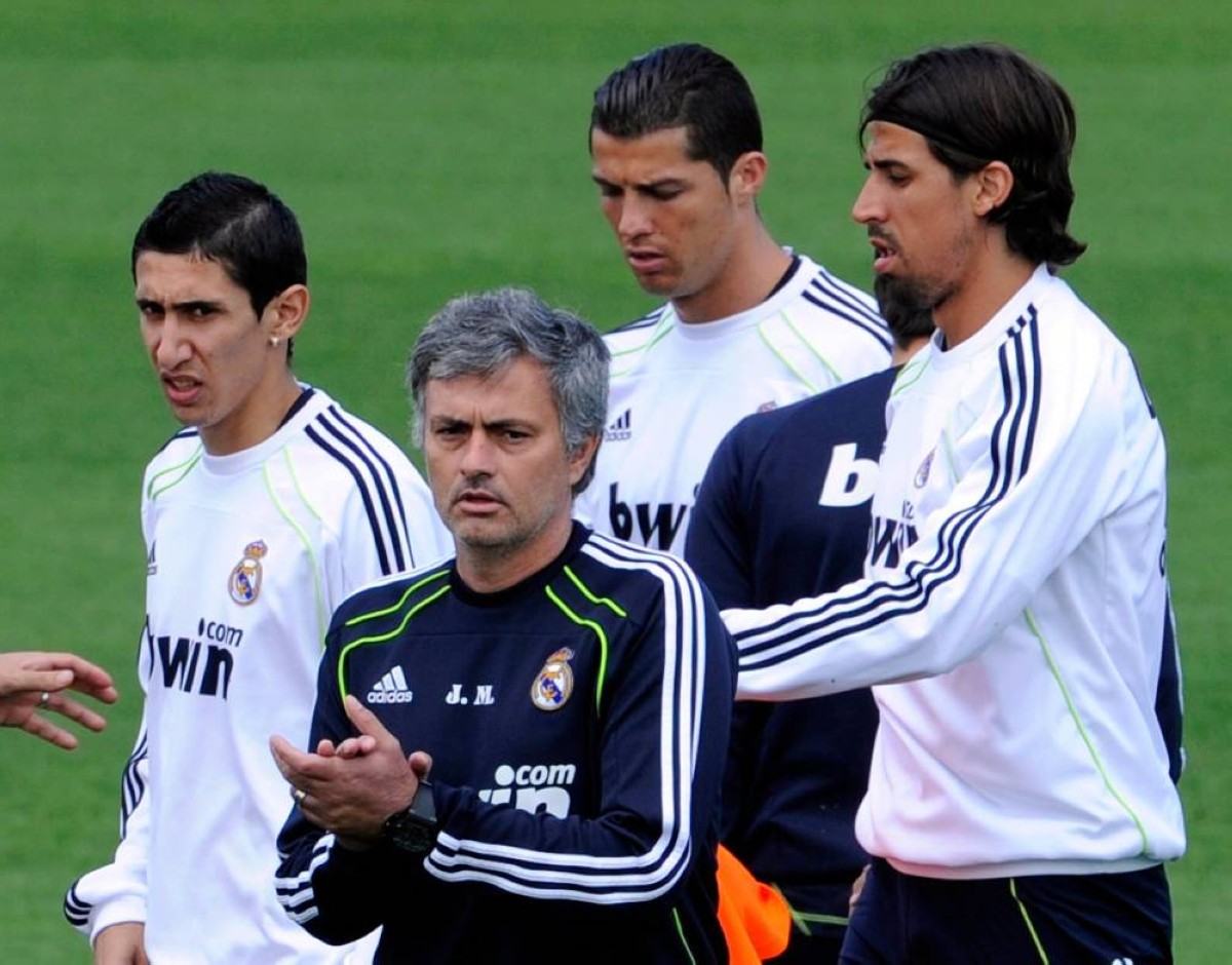 مورينيو يخطط للاستعانة بخضيرة في جهاز ريال مدريد
