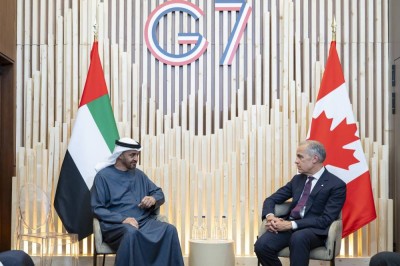 محمد بن زايد يبحث مع رئيس وزراء كندا علاقات التعاون
