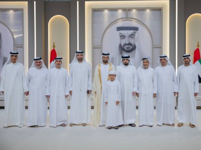 أحمد بن محمد يحضر أفراح صديقي وخوري