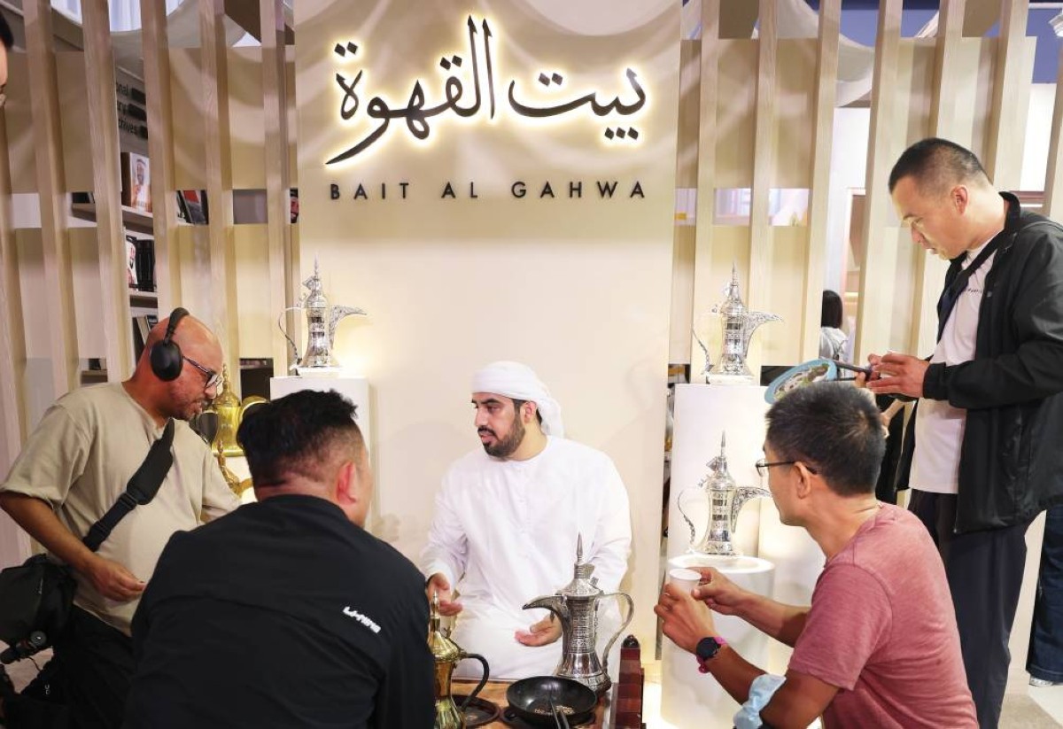 «بيت القهوة» يروي قصص التراث الإماراتي