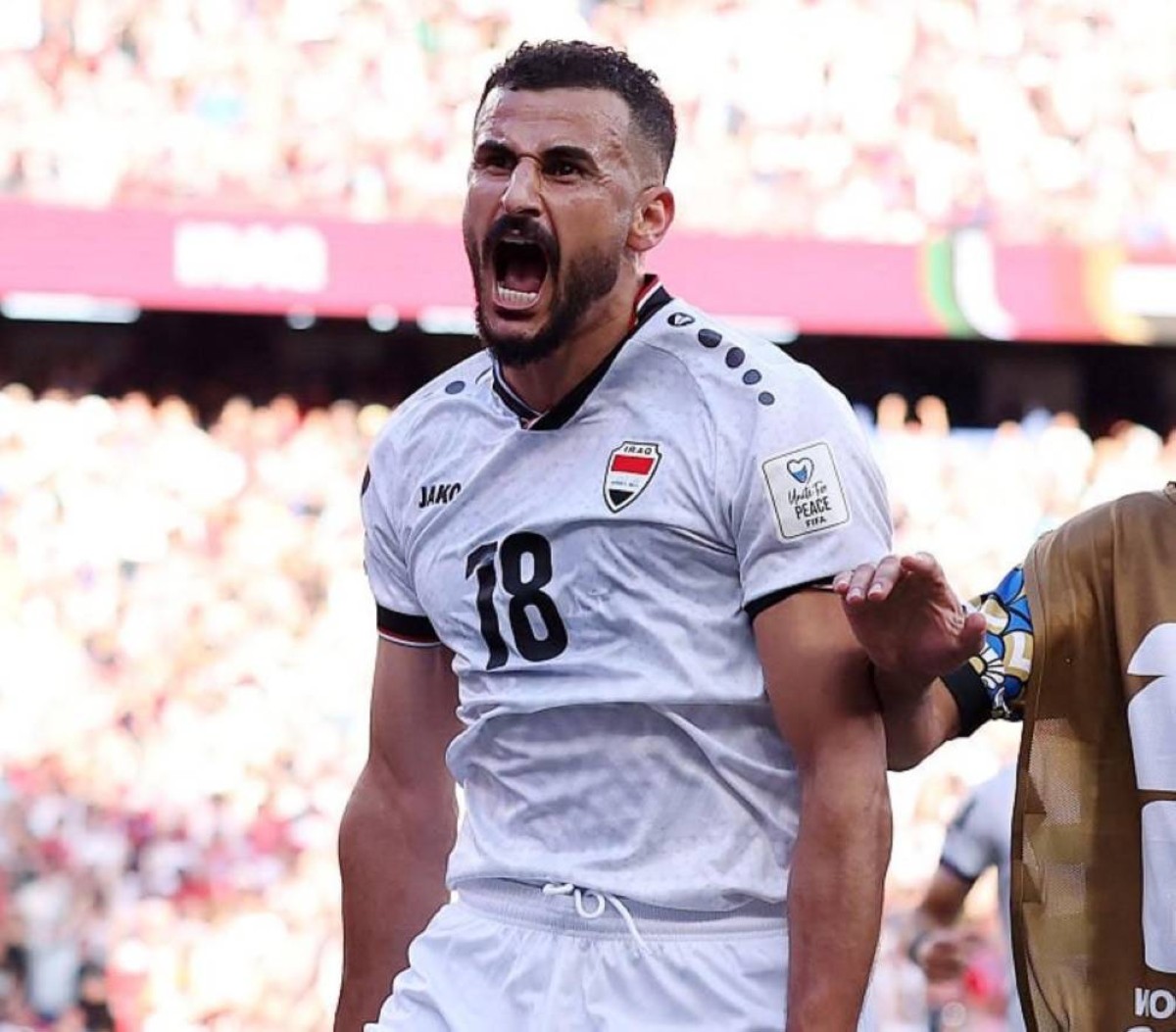 فرنسا تحذر من لقاء العراق وتصف أيمن حسين بالبطل الصامد