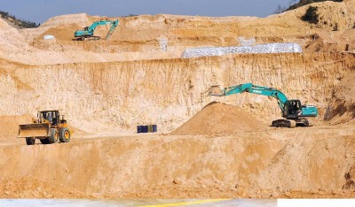 الصين تعاود الضغط على أمريكا بورقة العناصر الأرضية النادرة