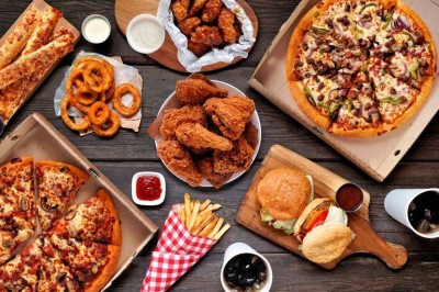 أطعمة تصبح أكثر خطورة بعد سن الثلاثين