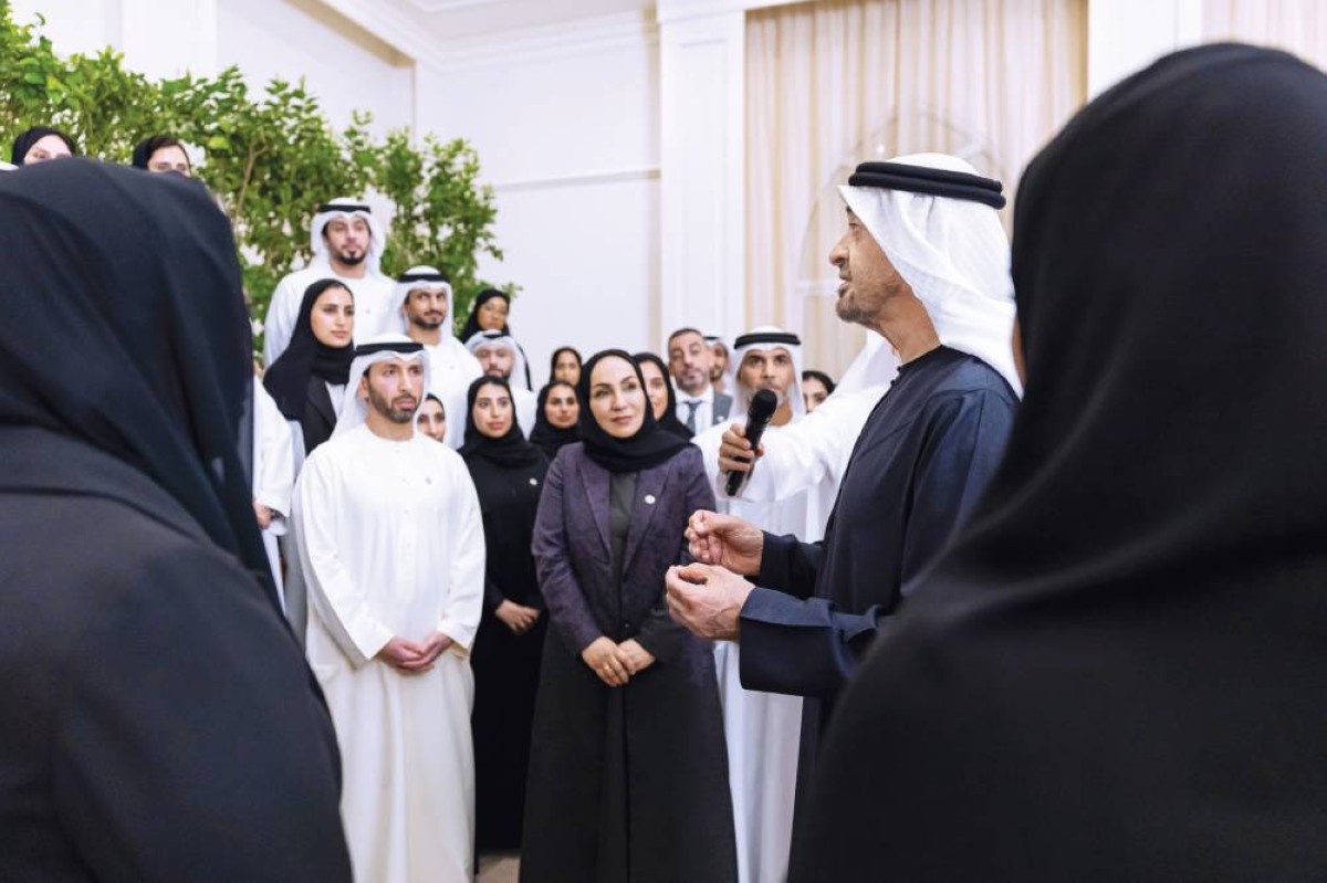 محمد بن زايد مخاطباً وفد منصة «اصنع في الإمارات»