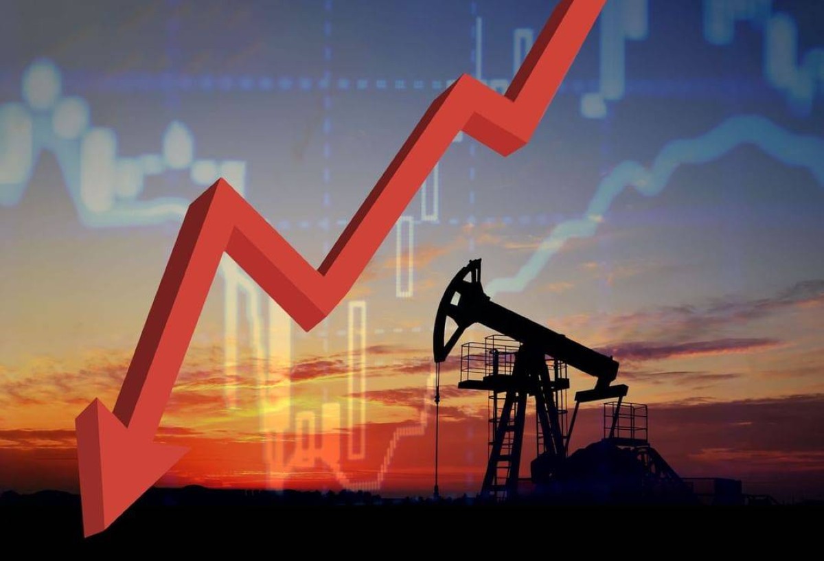 النفط يهبط بنحو 4% و"برنت" يغلق دون 72 دولارا للبرميل