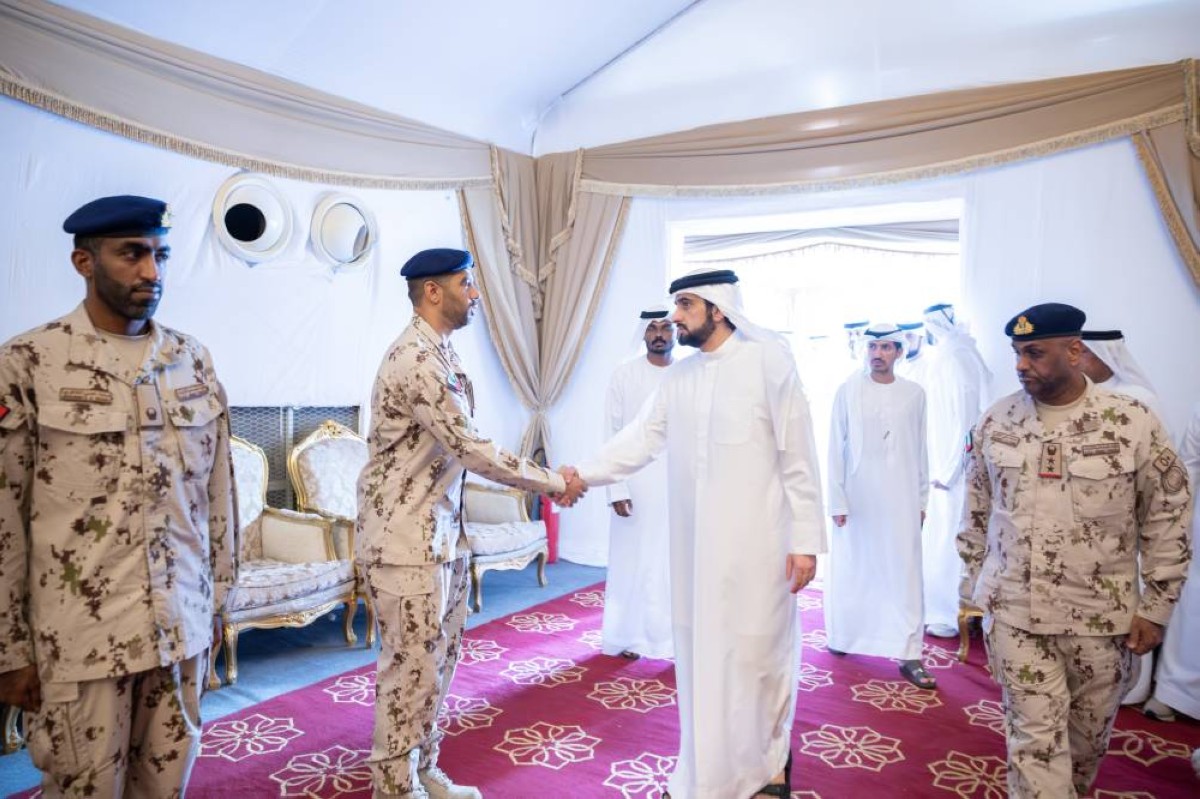 أحمد بن محمد يُقدّم واجب العزاء في شهيد الوطن والواجب عيسى البلوشي