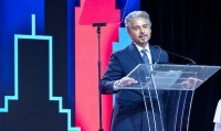 أحمد العامري ملقياً كلمته
