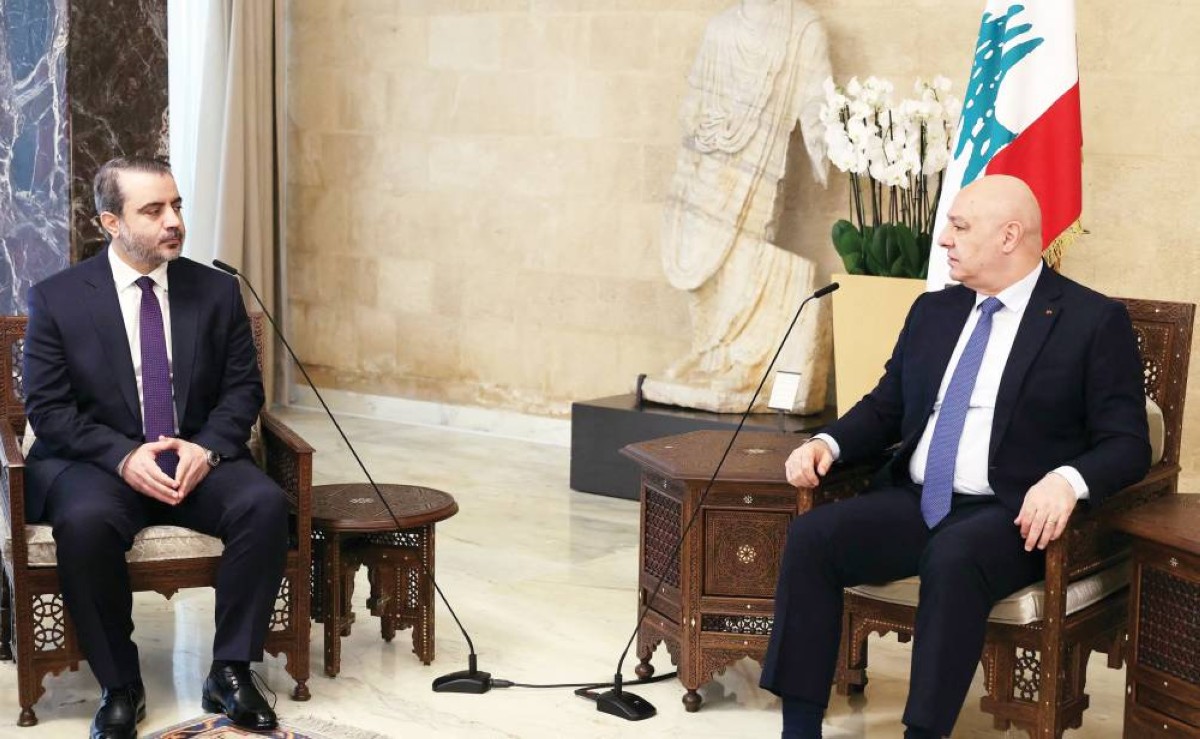 جوزاف عون خلال استقباله أسعد الشيباني بقصر بعبدا في بيروت
