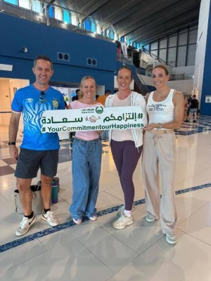 شرطة دبي تعزز وعي السباحين بالالتزامات الرياضية