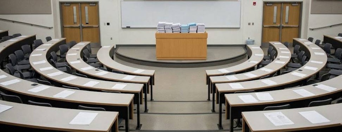 بعد اختفاء أوراق الأسئلة.. إلغاء امتحان جامعي قبل دقائق من بدايته
