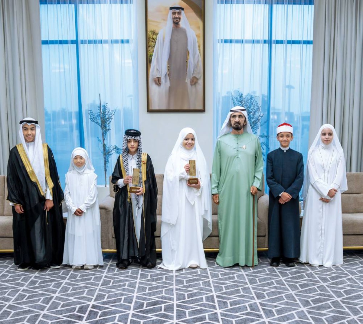 محمد بن راشد يولي اهتماماً كبيراً بالقرآن وحفظته وعلومه 