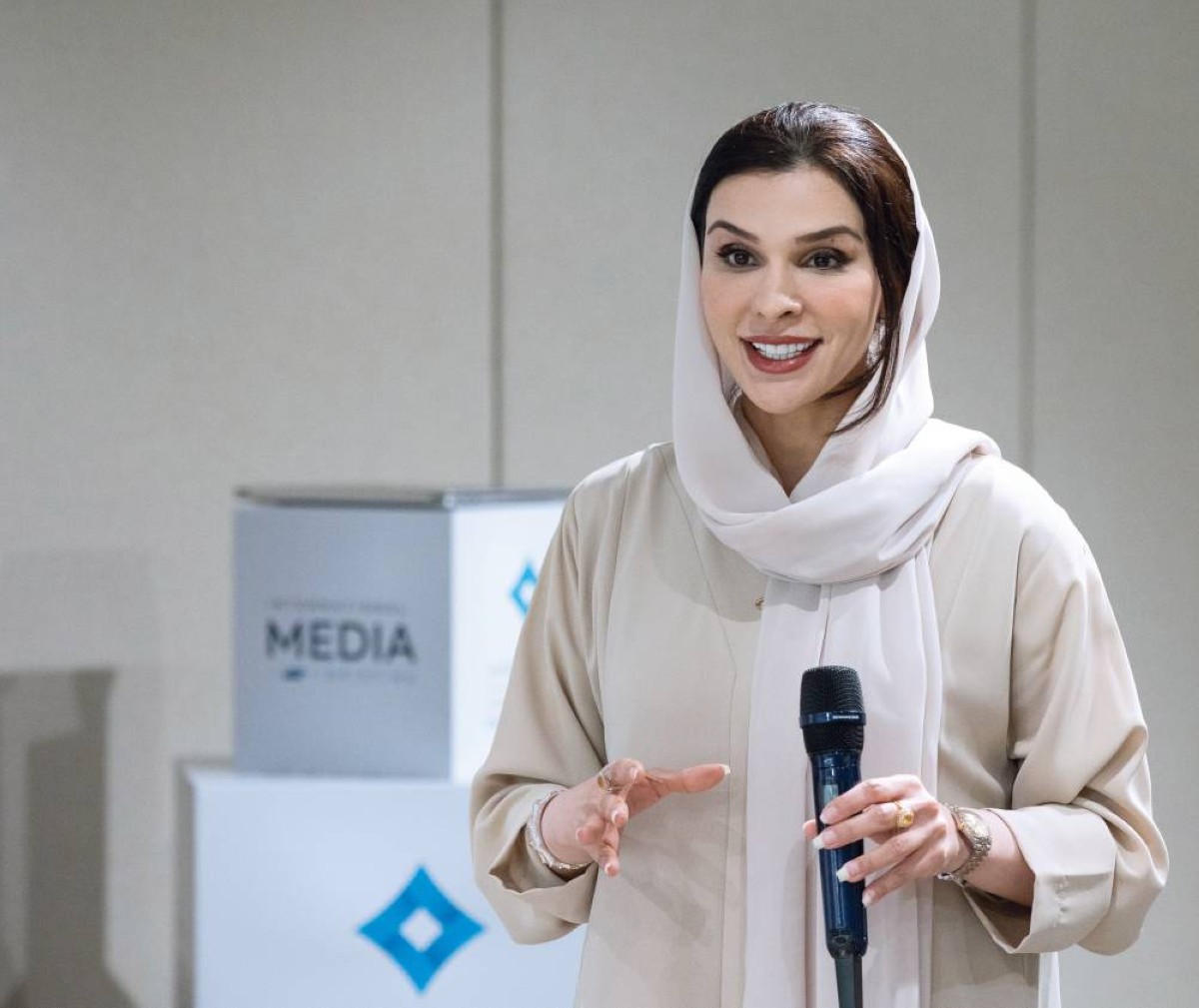 هند فكري: السلسلة تتيح للإعلام الدولي التعرّف على أولويات دبي من مصادرها الأساسية
