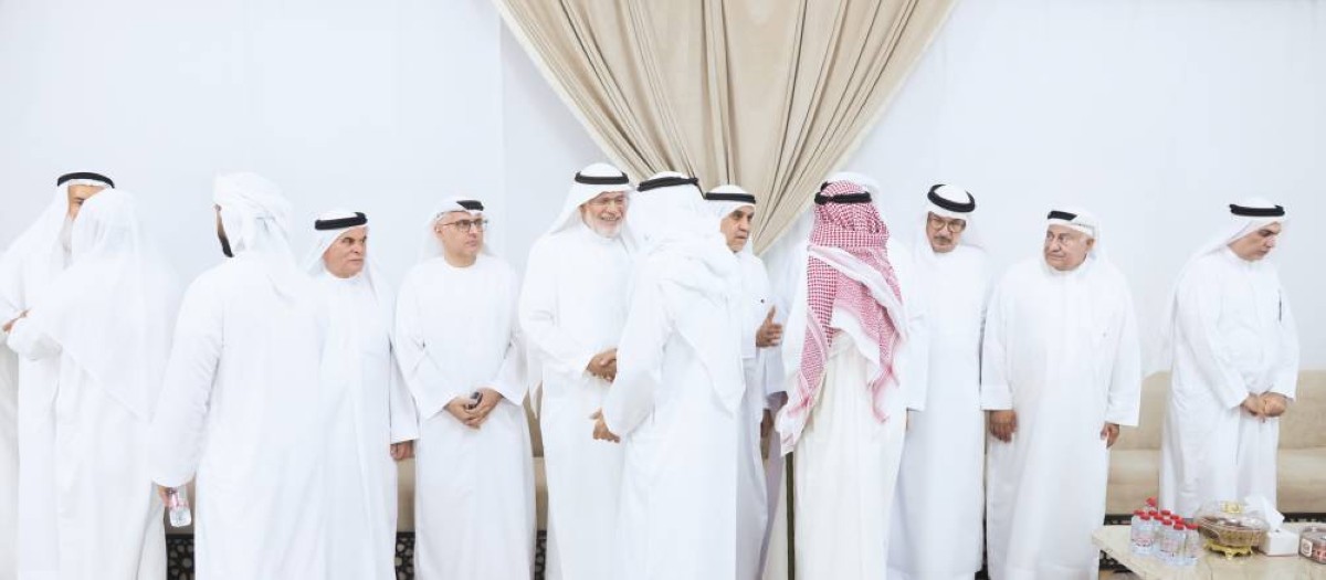 جانب من مجلس العزاء بحضور عبدالرحمن العور 