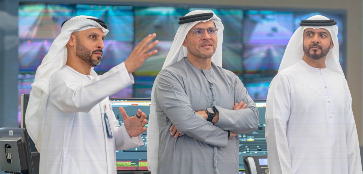 محمد الشرفا خلال افتتاح غرفة التحكم