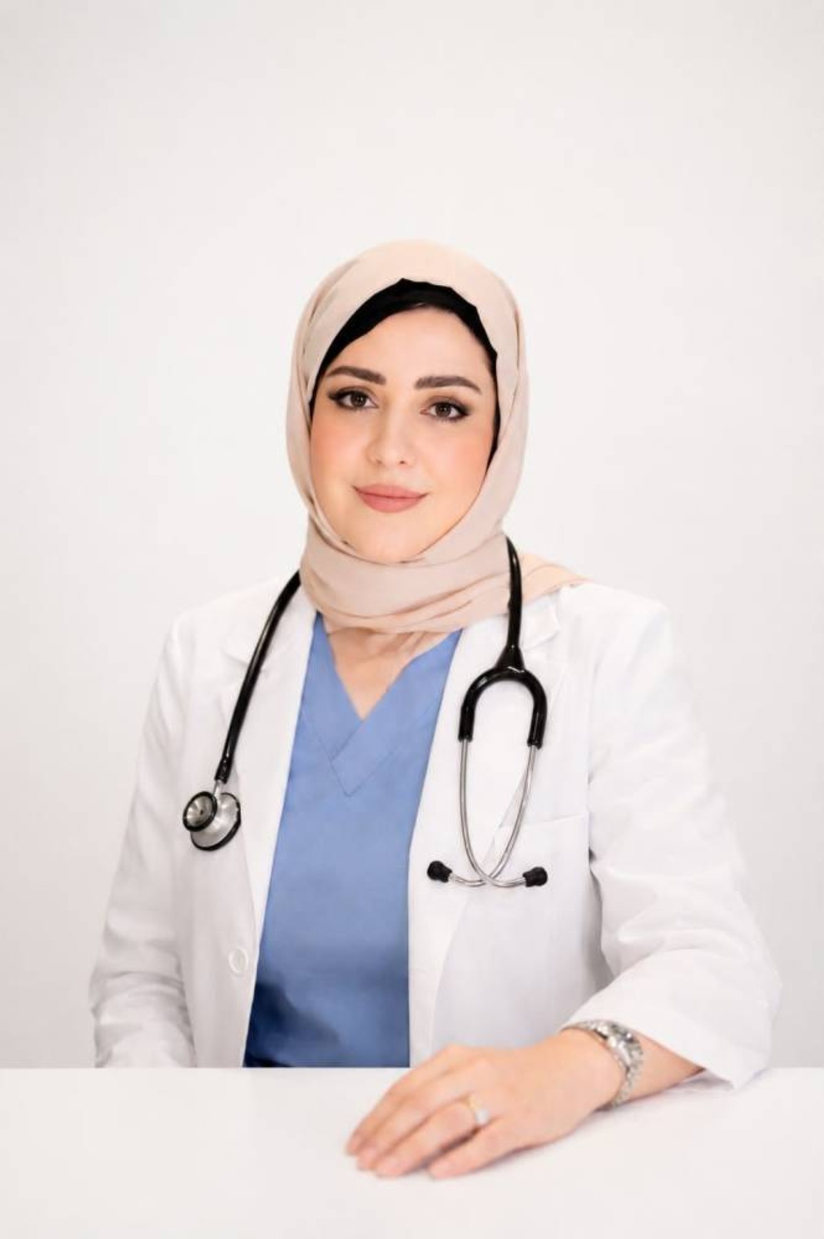 الدكتورة نوال إبراهيم، استشارية الغدد الصماء