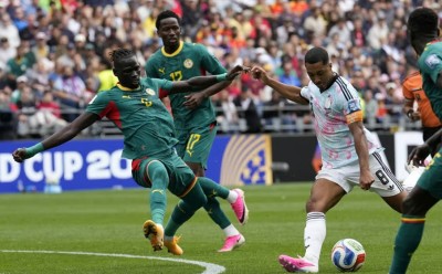 مانشستر يونايتد يضم يوري تيليمانس قائد منتخب بلجيكا