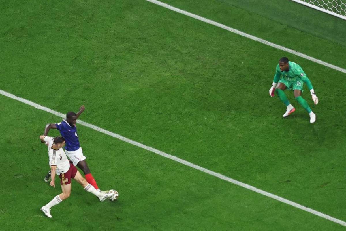 فرنسا وإسبانيا