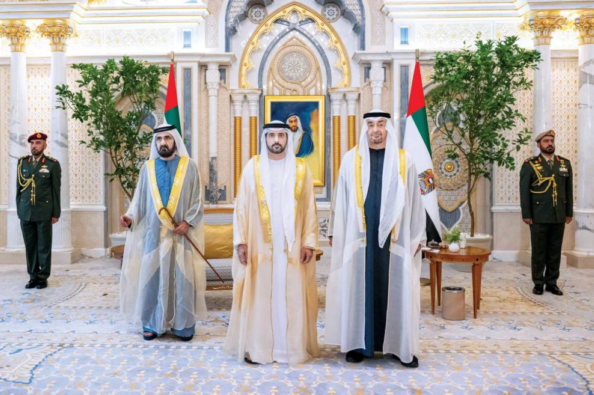 أمام محمد بن زايد وبحضور محمد بن راشد.. حمدان بن محمد عقب أداء اليمين الدستورية نائباً لرئيس مجلس الوزراء وزيراً للدفاع في 18 يوليو 2024 