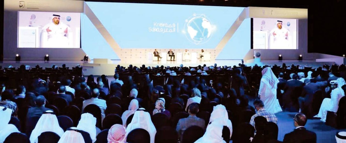 القمة تحقق نجاحات متواصلة جعلتها تتبوأ مكانة عالمية بارزة