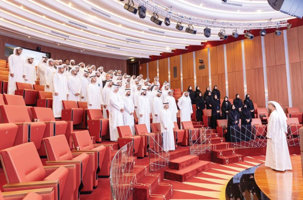 خلال أداء الموظفين اليمين القانونية