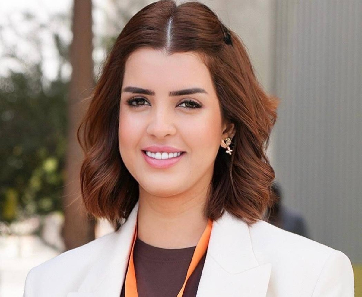 منى زاكيني