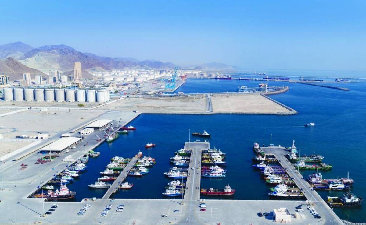 مسؤولون: تطوير ميناءي الرغيلات ودبا يعزز مكانة الفجيرة مركزاً عالمياً للتجارة والخدمات