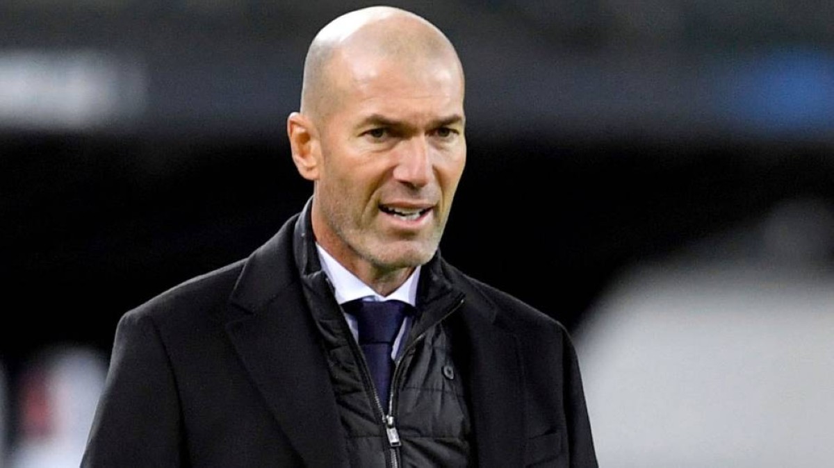 زيدان يتولى تدريب منتخب فرنسا رسميًا الثلاثاء