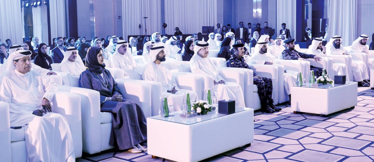 محمد بن حمد بن سيف الشرقي والحضور خلال فعاليات قمة حوكمة الأمن السيبراني