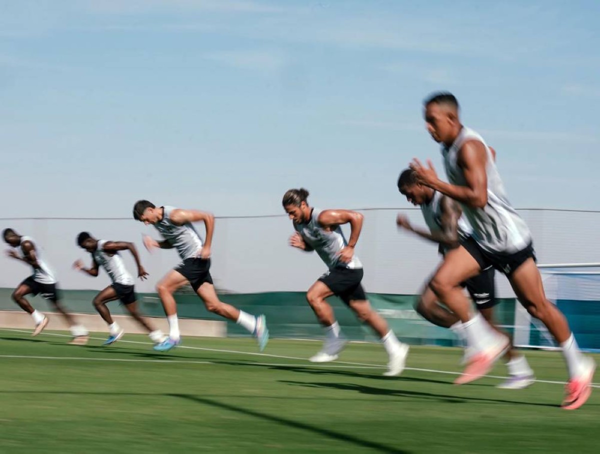 أندية دوري أدنوك تكثف تحضيراتها للموسم الجديد