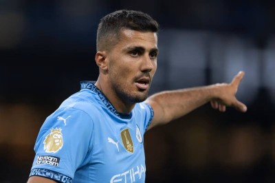 مانشستر سيتي يرفض عرضاً من برشلونة لضم رودري