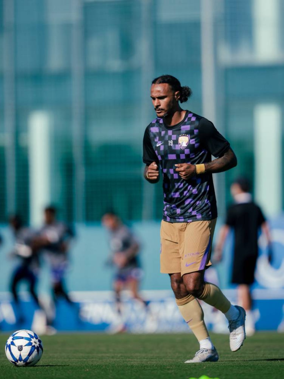 لازارو لاعب العين