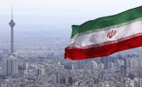 «وول ستريت جورنال»: إيران تتحول إلى «اقتصاد البقاء»