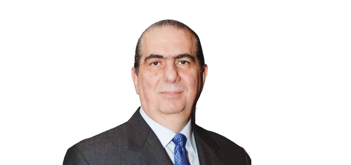شارل هنري لبناني يعيش في الإمارات منذ 39 عاماً وشاهد على مراحل التحول