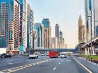 نظافة شوارع دبي ثمرة تعاون بين الجهات المسؤولة وأفراد المجتمع والزوار