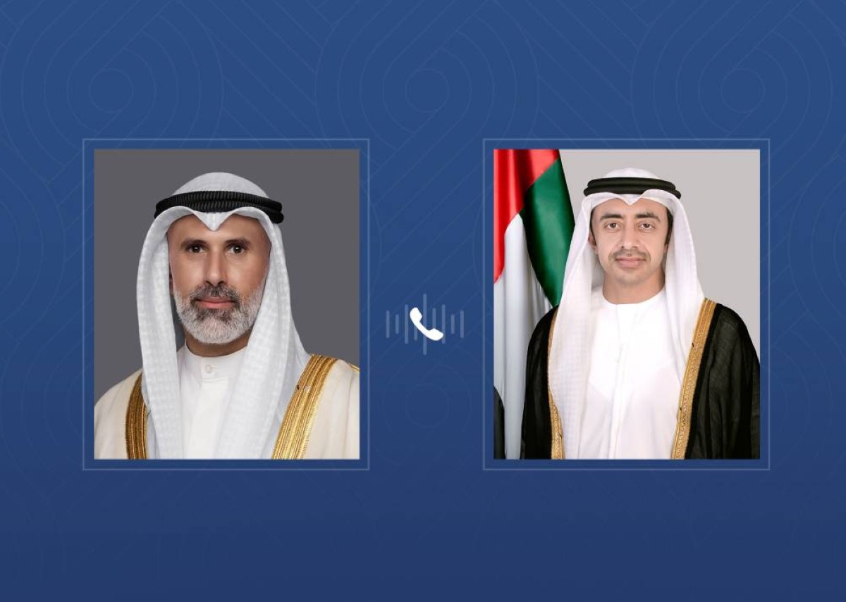 عبدالله بن زايد ووزير خارجية الكويت يبحثان هاتفياً التطورات الإقليمية