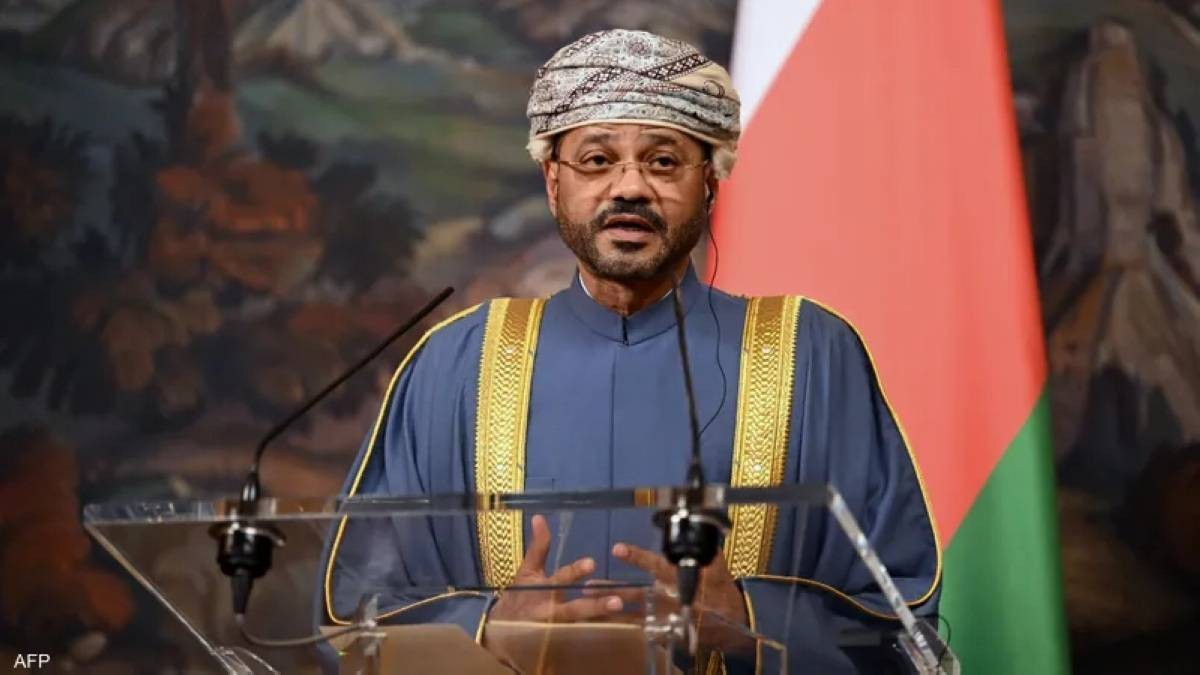 وزير الخارجية العماني: الأمن المستدام في مضيق هرمز يتطلب إحلال سلام دائم في المنطقة