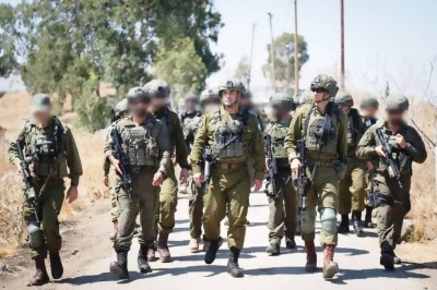 صورة نشرها موقع إسرائيل هيوم لجولة إيال زامير في جنوب سوريا