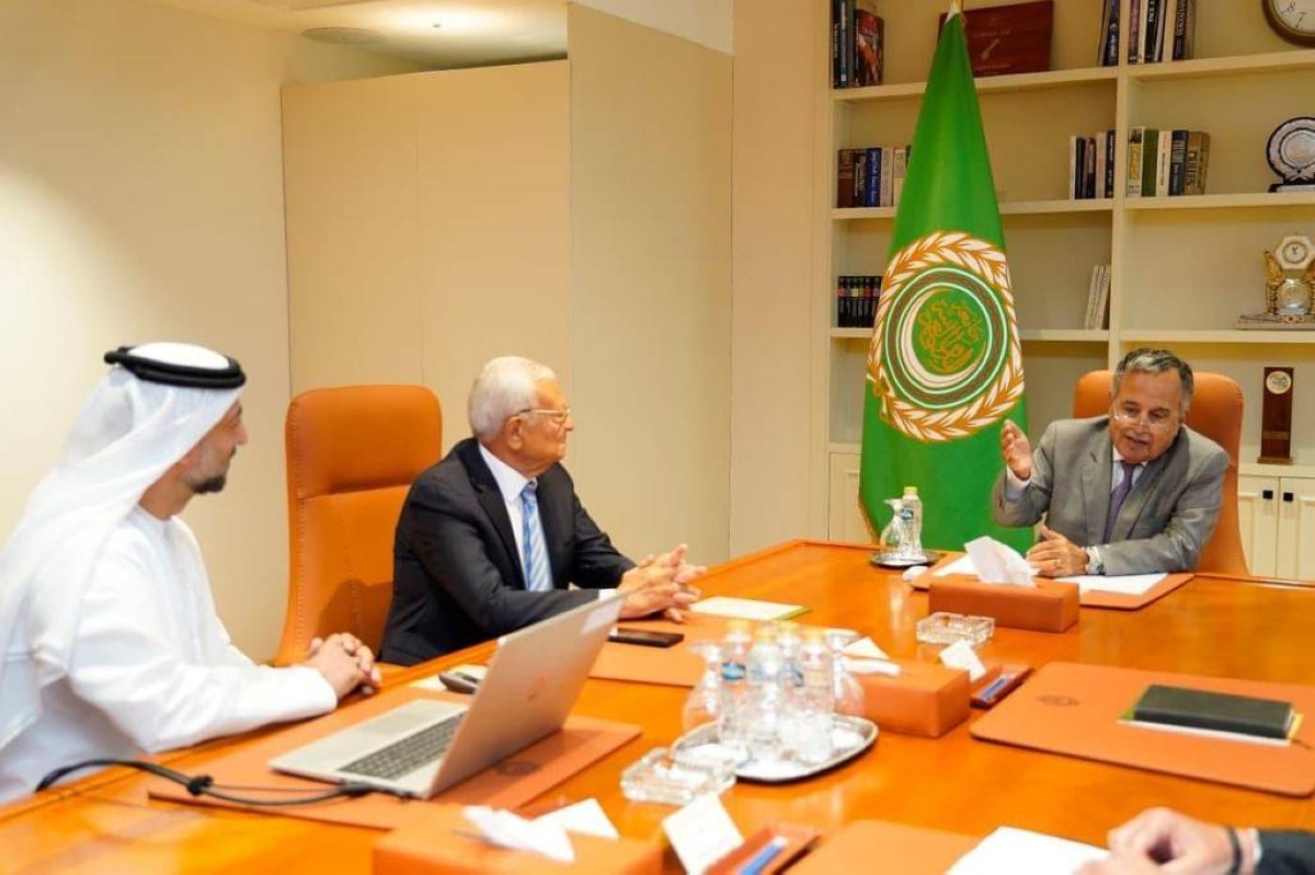 نبيل فهمي يبحث مع قيادات الاتحاد العربي للاقتصاد الرقمي تعزيز التحول التكنولوجي