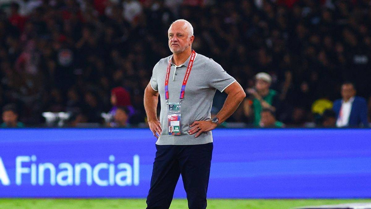 العراق يمدد عقد غراهام أرنولد حتى كأس آسيا 2027