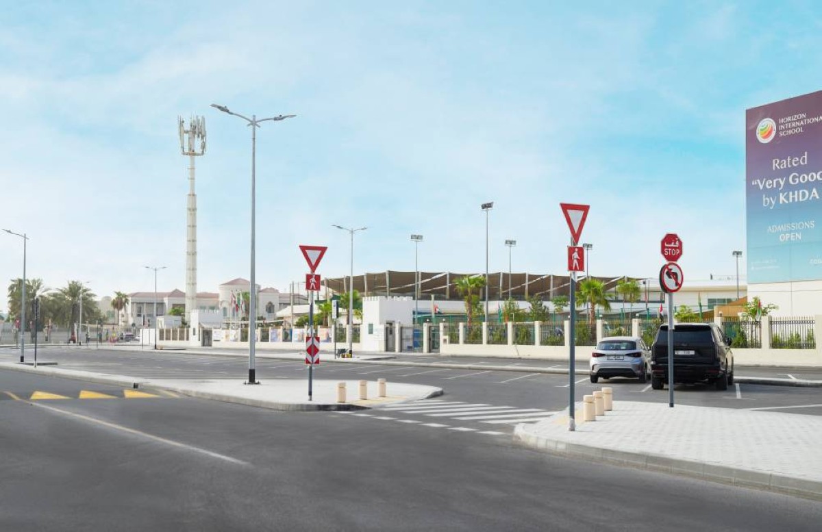 (طرق دبي) تُنجز تحسينات في 6 مواقع من المناطق المدرسية لرفع الانسيابية والسلامة المرورية (2)